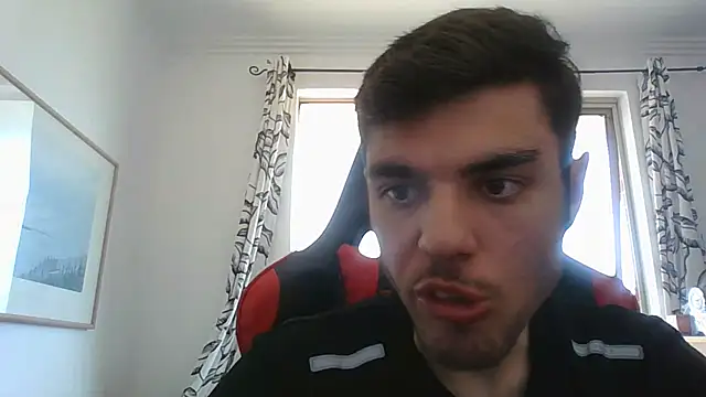 Snapshot of Omarnede chatting on March 5, 2025, 6:33 am Omarnede online show from March 5, 2025, 6:33 am