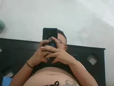 Snapshot of EdenJupiter chatting on September 25, 2025, 7:28 pm EdenJupiter online show from September 25, 2025, 7:28 pm