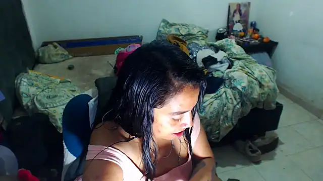 Snapshot of AmaraRoberts420 chatting on October 25, 2025, 2:08 am AmaraRoberts420 online show from October 25, 2025, 2:08 am
