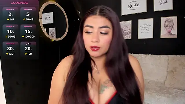 Snapshot of silvia_lane chatting on March 5, 2025, 4:24 am silvia lane online show from March 5, 2025, 4:24 am