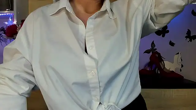 Snapshot of feliziaDesire chatting on January 13, 2025, 3:58 pm feliziaDesire online show from January 13, 2025, 3:58 pm