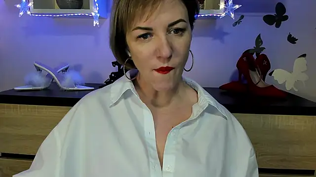 Snapshot of feliziaDesire chatting on January 19, 2025, 9:55 am feliziaDesire online show from January 19, 2025, 9:55 am