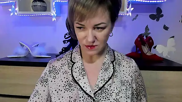 Snapshot of feliziaDesire chatting on January 22, 2025, 4:23 am feliziaDesire online show from January 22, 2025, 4:23 am