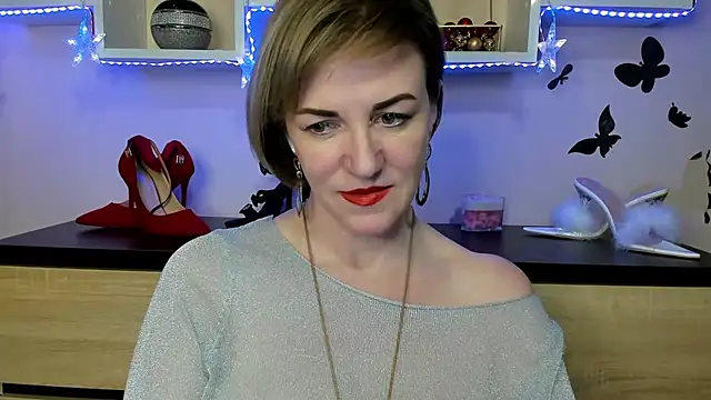 Snapshot of feliziaDesire chatting on February 11, 2025, 7:48 pm feliziaDesire online show from February 11, 2025, 7:48 pm