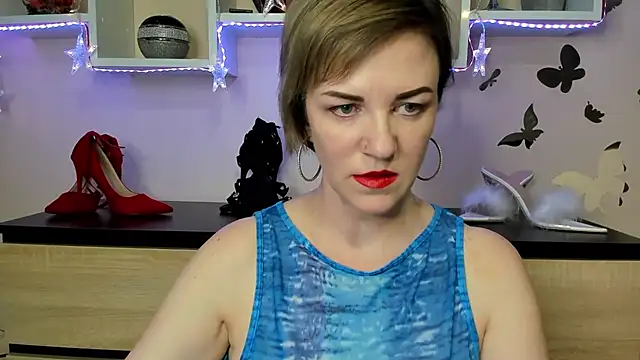 Snapshot of feliziaDesire chatting on February 26, 2025, 11:52 am feliziaDesire online show from February 26, 2025, 11:52 am