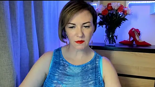 Snapshot of feliziaDesire chatting on September 10, 2025, 12:49 pm feliziaDesire online show from September 10, 2025, 12:49 pm