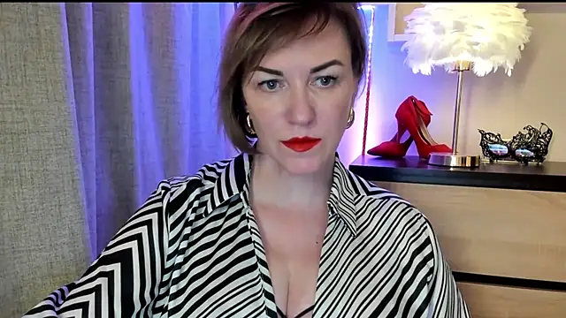 Snapshot of feliziaDesire chatting on September 28, 2025, 10:09 am feliziaDesire online show from September 28, 2025, 10:09 am