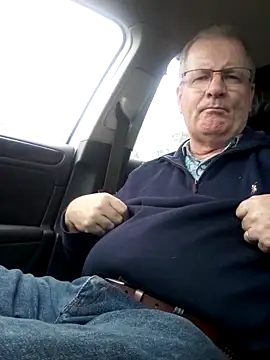 Snapshot of stiffandlubed@xh chatting on December 6, 2024, 2:24 am stiffandlubedxh online show from December 6, 2024, 2:24 am