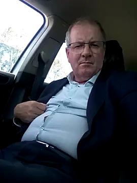 Snapshot of stiffandlubed@xh chatting on December 11, 2024, 2:19 am stiffandlubedxh online show from December 11, 2024, 2:19 am