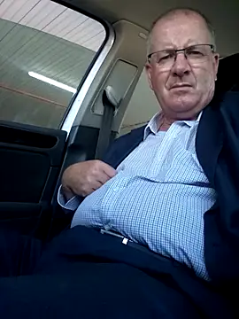 Snapshot of stiffandlubed@xh chatting on January 8, 2025, 7:45 am stiffandlubedxh online show from January 8, 2025, 7:45 am