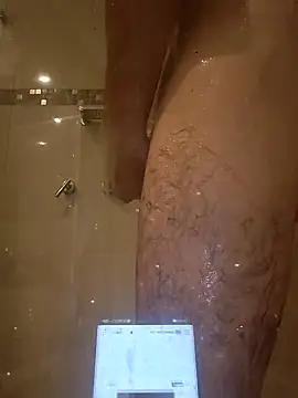 Snapshot of stiffandlubed@xh chatting on February 13, 2025, 8:24 pm stiffandlubedxh online show from February 13, 2025, 8:24 pm