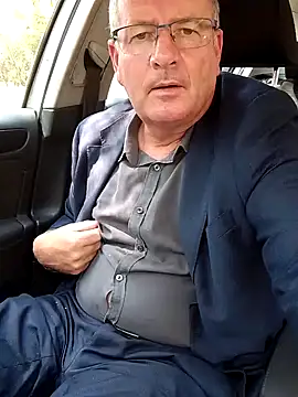 Snapshot of stiffandlubed@xh chatting on March 4, 2025, 1:55 am stiffandlubedxh online show from March 4, 2025, 1:55 am