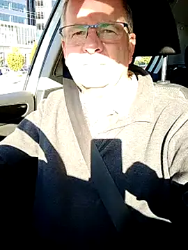 Snapshot of stiffandlubed@xh chatting on March 7, 2025, 7:19 am stiffandlubedxh online show from March 7, 2025, 7:19 am