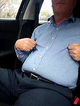 Snapshot of stiffandlubed@xh chatting on November 4, 2025, 9:03 pm stiffandlubedxh online show from November 4, 2025, 9:03 pm