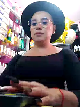 TamySweetness online show from January 18, 2025, 6:43 pm