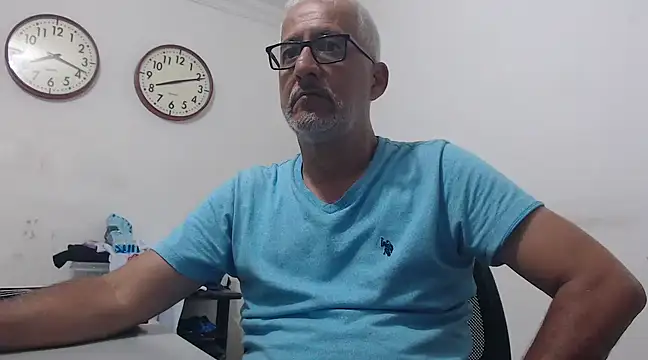 Snapshot of cenizo10124 chatting on March 3, 2025, 1:10 am cenizo10124 online show from March 3, 2025, 1:10 am