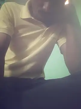 Snapshot of Erotic_boy44 chatting on November 4, 2025, 6:01 am Erotic boy44 online show from November 4, 2025, 6:01 am