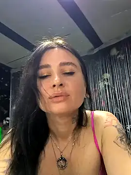 Snapshot of KikiXRed chatting on December 9, 2024, 6:12 am KikiXRed online show from December 9, 2024, 6:12 am