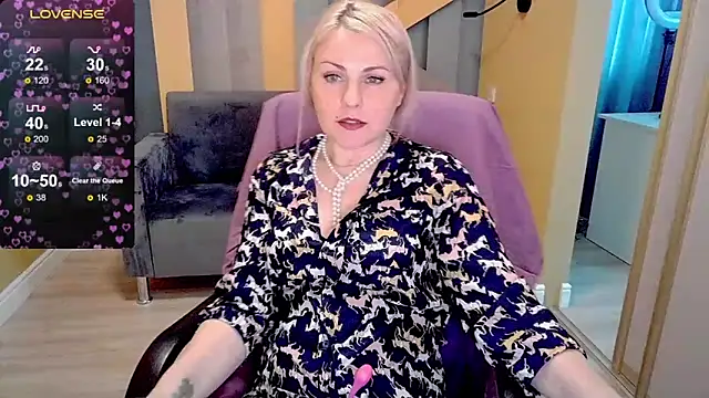 Snapshot of Candy_Long chatting on February 27, 2025, 9:32 am Candy Long online show from February 27, 2025, 9:32 am
