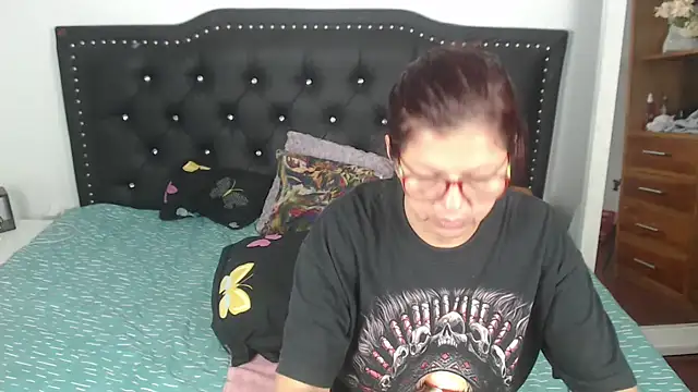 Snapshot of jellyfishhot chatting on February 11, 2025, 11:10 am jellyfishhot online show from February 11, 2025, 11:10 am