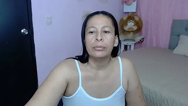 mature martina online show from October 7, 2025, 10:23 am