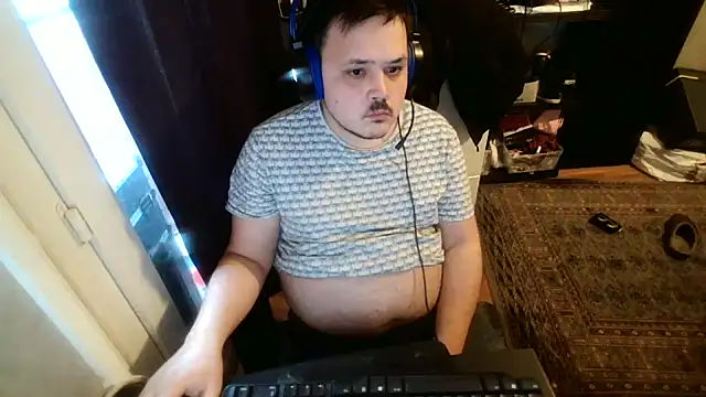 Snapshot of Bebemickey75 chatting on February 20, 2025, 4:36 pm Bebemickey75 online show from February 20, 2025, 4:36 pm