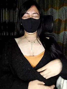 Snapshot of Sima--Roy chatting on December 10, 2024, 8:27 pm Sima--Roy online show from December 10, 2024, 8:27 pm