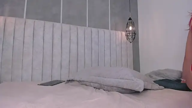 Snapshot of chloe_d chatting on January 4, 2025, 10:16 am chloe d online show from January 4, 2025, 10:16 am