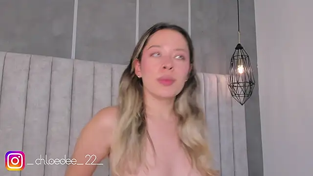 Snapshot of chloe_d chatting on January 7, 2025, 4:37 pm chloe d online show from January 7, 2025, 4:37 pm