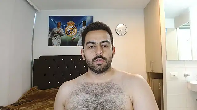 omarmohammedhot2 online show from December 11, 2024, 8:39 pm