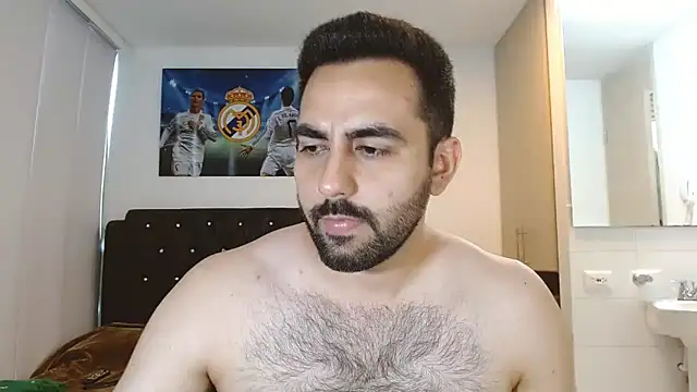 omarmohammedhot2 online show from December 12, 2024, 3:59 pm