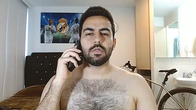 omarmohammedhot2 online show from December 25, 2024, 5:47 pm