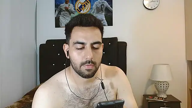 omarmohammedhot2 online show from March 5, 2025, 8:32 pm
