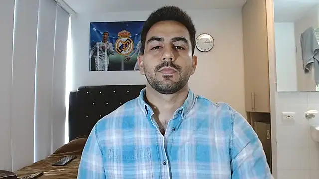 omarmohammedhot2 online show from March 14, 2025, 2:41 pm