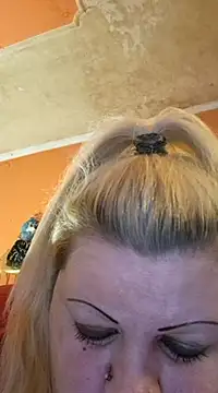 Snapshot of ducicsajsziii chatting on December 6, 2024, 4:06 pm ducicsajsziii online show from December 6, 2024, 4:06 pm