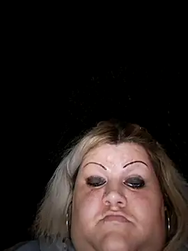 Snapshot of ducicsajsziii chatting on October 13, 2025, 5:24 pm ducicsajsziii online show from October 13, 2025, 5:24 pm