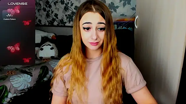 Snapshot of weakness4u chatting on March 11, 2025, 6:00 am weakness4u online show from March 11, 2025, 6:00 am