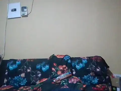 Snapshot of ShooingBunch chatting on October 31, 2025, 2:18 pm ShooingBunch online show from October 31, 2025, 2:18 pm