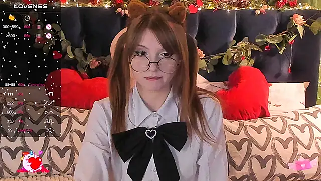 Snapshot of AliceLanley chatting on February 18, 2025, 12:49 pm AliceLanley online show from February 18, 2025, 12:49 pm