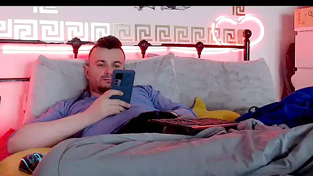 erotico69xxx online show from September 23, 2025, 10:35 pm