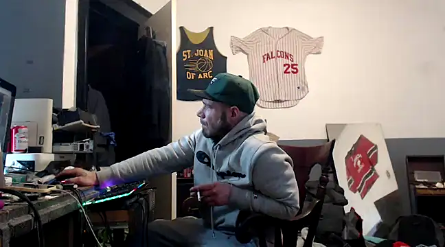 sledge901 online show from January 16, 2025, 7:10 pm