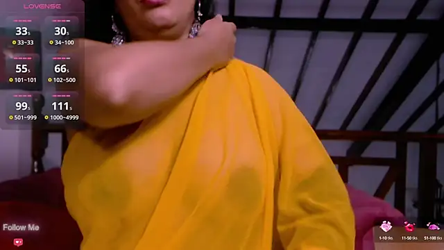 Snapshot of Ruvi_Queen chatting on October 15, 2025, 7:41 am Ruvi Queen online show from October 15, 2025, 7:41 am