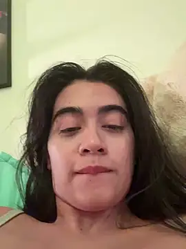 Snapshot of ZarahEvans chatting on January 24, 2025, 10:51 pm ZarahEvans online show from January 24, 2025, 10:51 pm