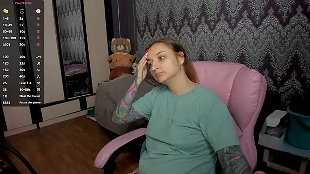 Snapshot of AlexRacc00n chatting on January 23, 2025, 4:52 am AlexRacc00n online show from January 23, 2025, 4:52 am