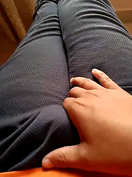 Snapshot of Alonesexyboy1 chatting on November 17, 2025, 9:26 am Alonesexyboy1 online show from November 17, 2025, 9:26 am