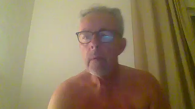 Snapshot of tuggy59 chatting on September 11, 2025, 5:07 am tuggy59 online show from September 11, 2025, 5:07 am