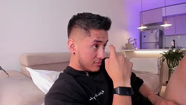 Snapshot of Chriskyle_ chatting on March 6, 2025, 2:29 pm Chriskyle online show from March 6, 2025, 2:29 pm