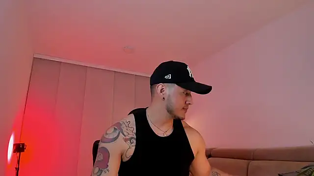 Snapshot of Chriskyle_ chatting on March 11, 2025, 2:10 am Chriskyle online show from March 11, 2025, 2:10 am