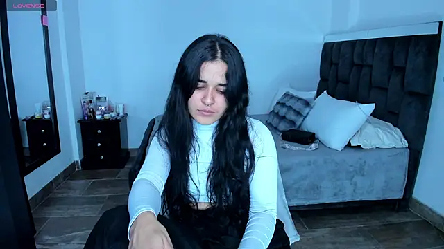 Snapshot of SweetMegan_1 chatting on February 5, 2025, 10:12 pm SweetMegan 1 online show from February 5, 2025, 10:12 pm