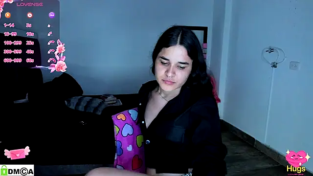 Snapshot of SweetMegan_1 chatting on October 6, 2025, 1:36 am SweetMegan 1 online show from October 6, 2025, 1:36 am